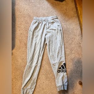 ADIDAS SWEATPANTS SIZE: M